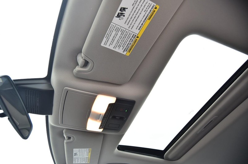 Nissan Altima Vehicle Image 22