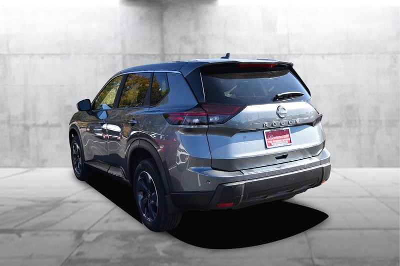 Nissan Rogue Vehicle Image 07