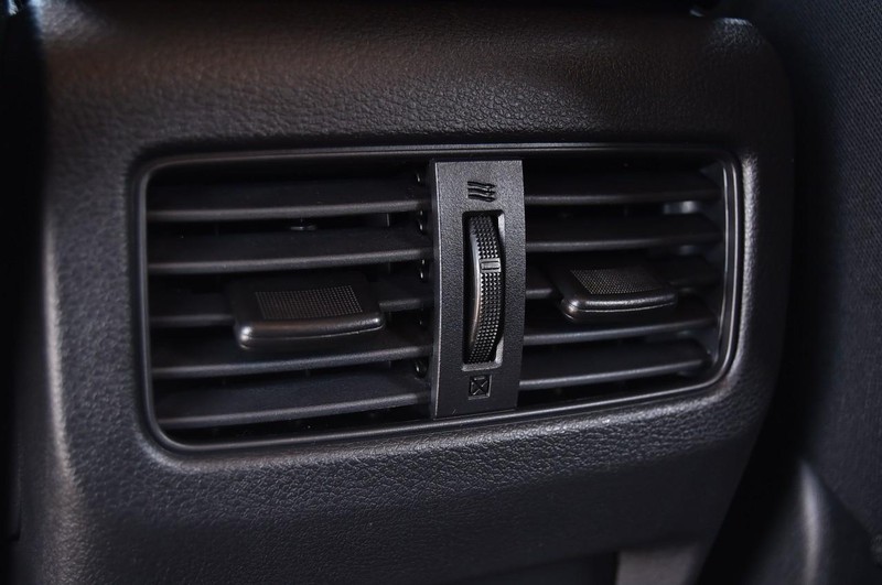 Nissan Rogue Vehicle Image 22