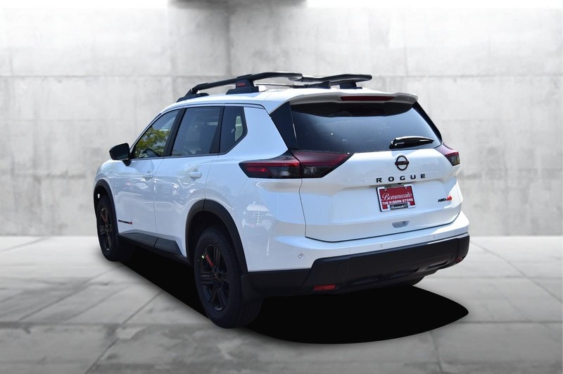 Nissan Rogue Vehicle Image 07