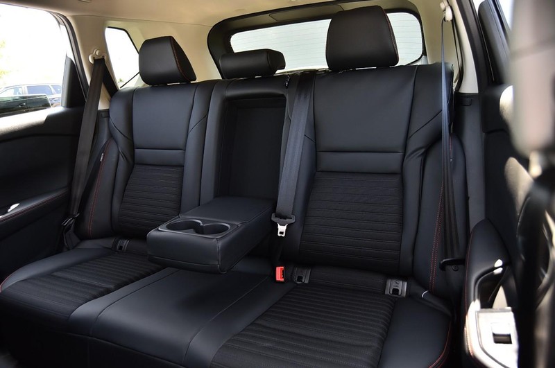 Nissan Rogue Vehicle Image 23