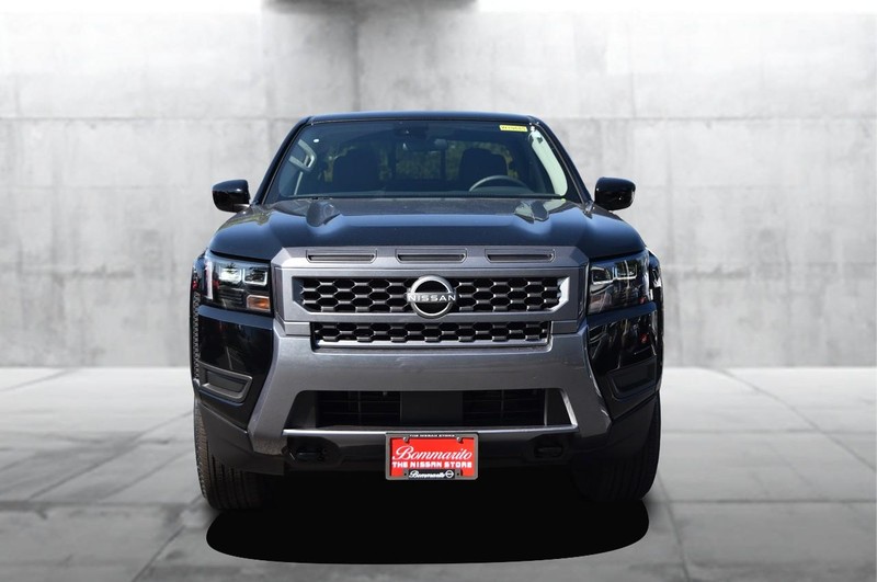 Nissan Frontier Vehicle Image 04