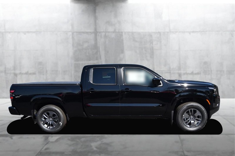 Nissan Frontier Vehicle Image 05