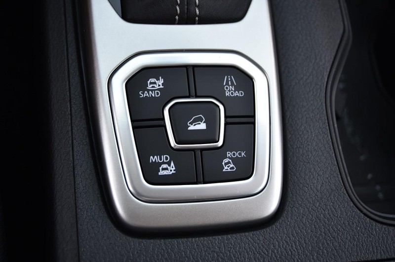 Nissan Frontier Vehicle Image 19