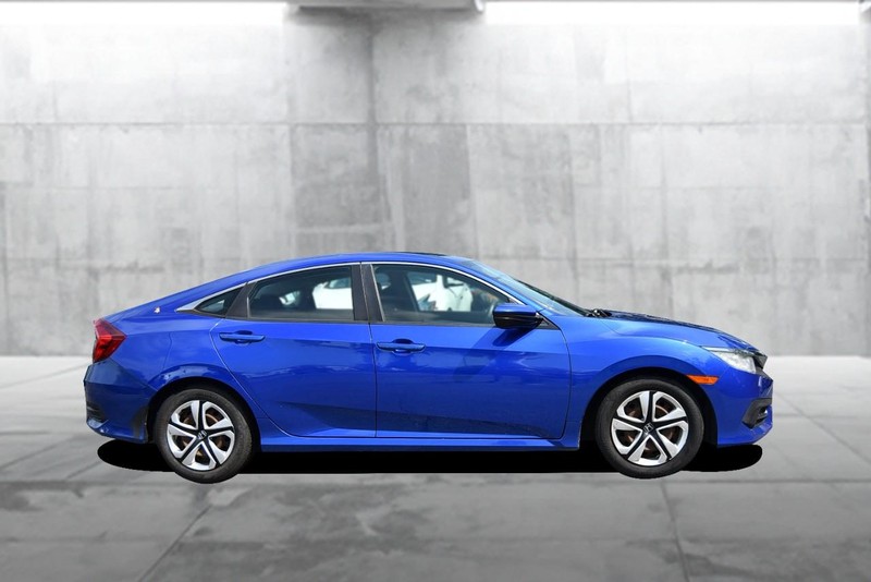 Honda Civic Sedan Vehicle Image 05