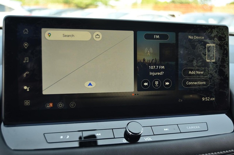 Nissan Rogue Vehicle Image 15