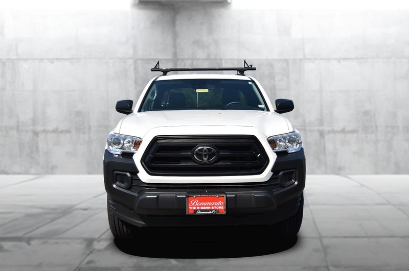 Toyota Tacoma 2WD Vehicle Image 04