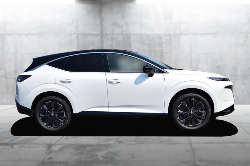 Nissan Murano Vehicle Image 05