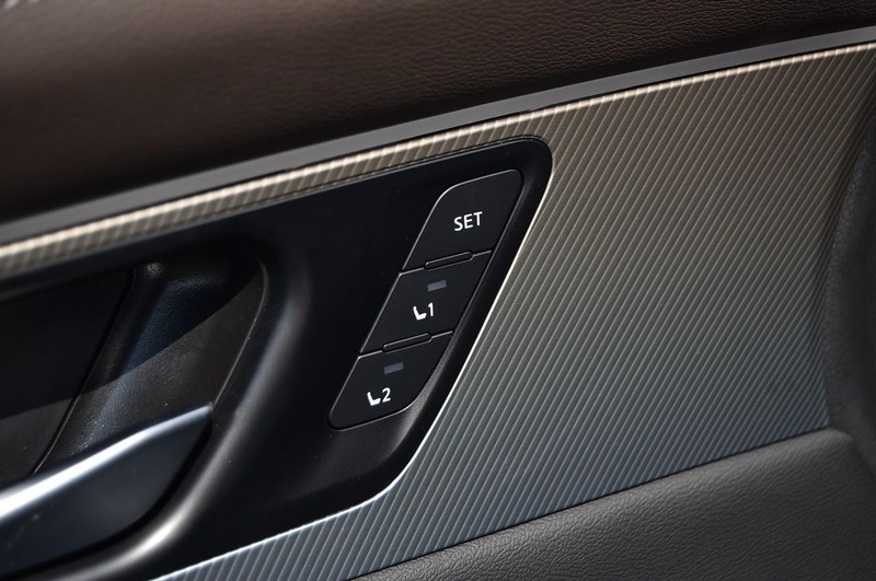 Nissan Murano Vehicle Image 10