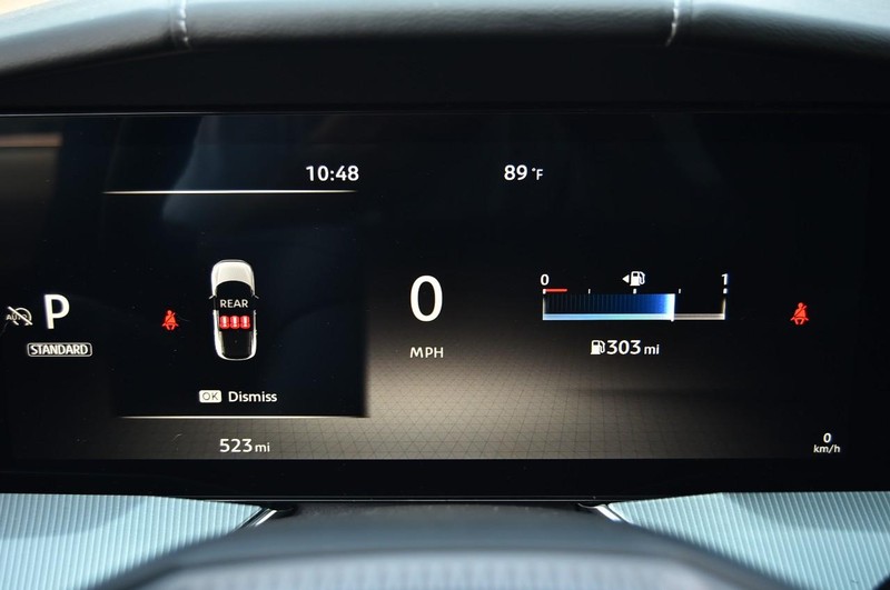 Nissan Murano Vehicle Image 13