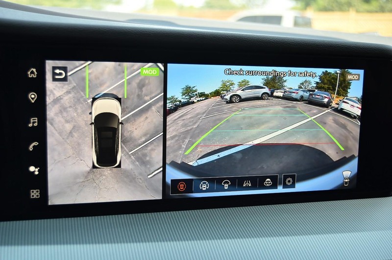 Nissan Murano Vehicle Image 17
