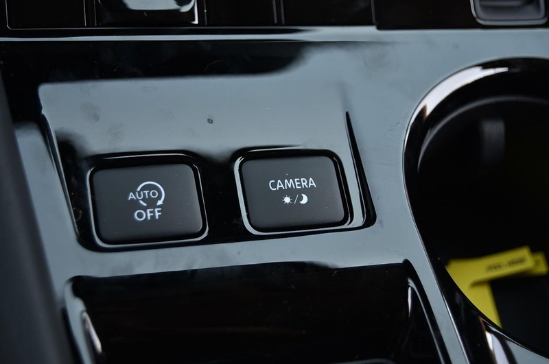 Nissan Murano Vehicle Image 23