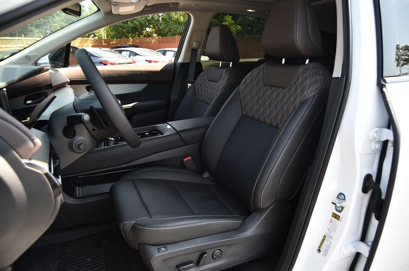 Nissan Murano Vehicle Image 27