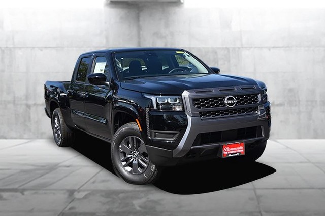 Nissan Frontier Vehicle Image 02