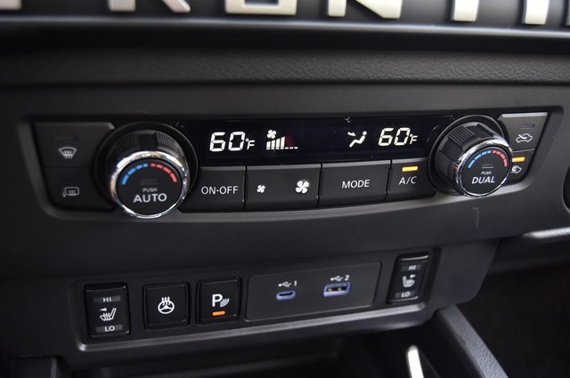 Nissan Frontier Vehicle Image 17