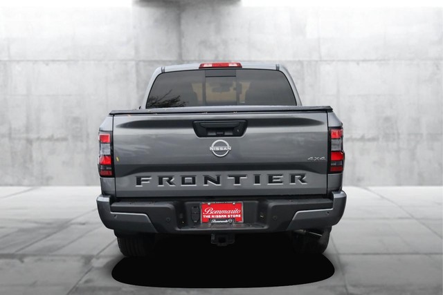 Nissan Frontier Vehicle Image 06