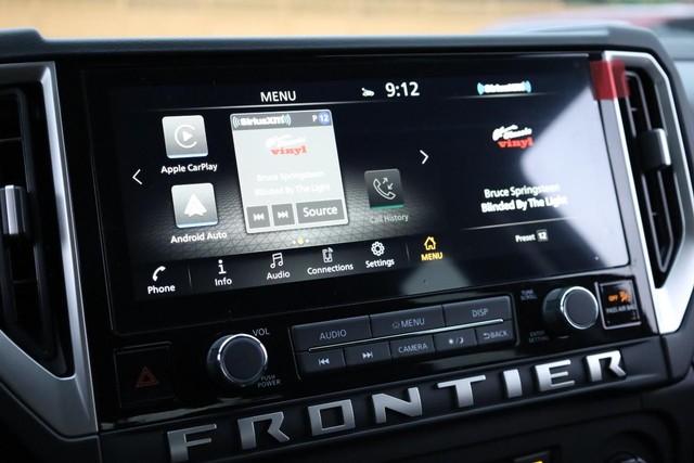 Nissan Frontier Vehicle Image 11