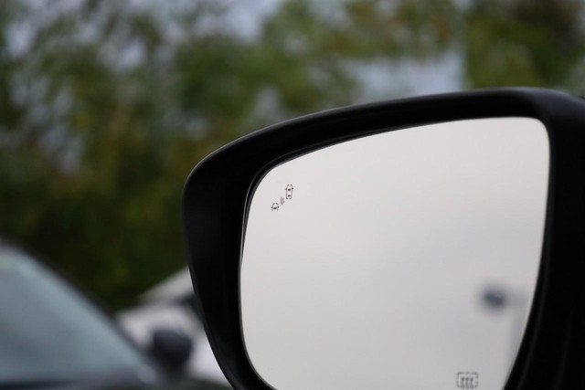 Nissan Frontier Vehicle Image 20