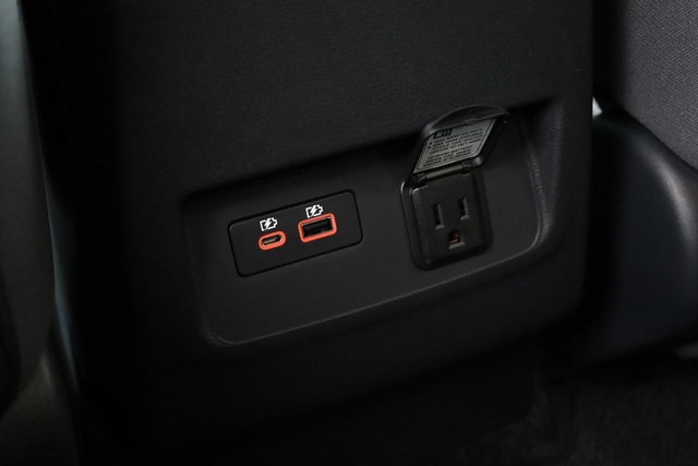 Nissan Frontier Vehicle Image 22