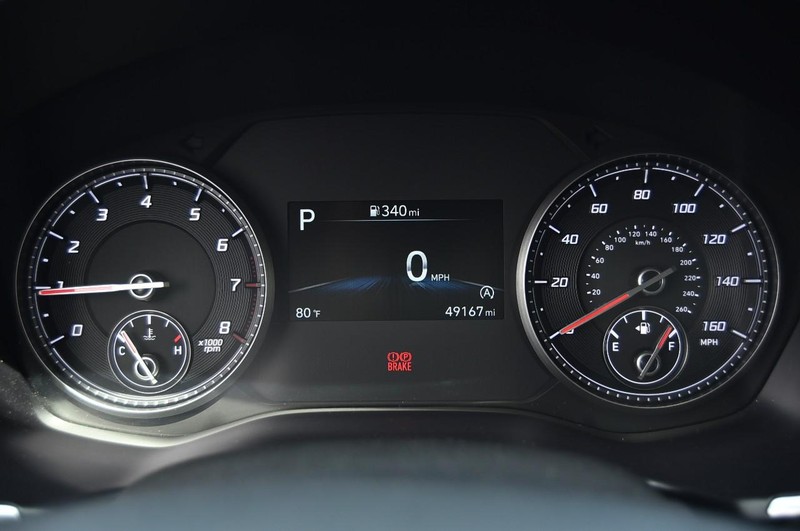Hyundai Santa Fe Vehicle Image 12