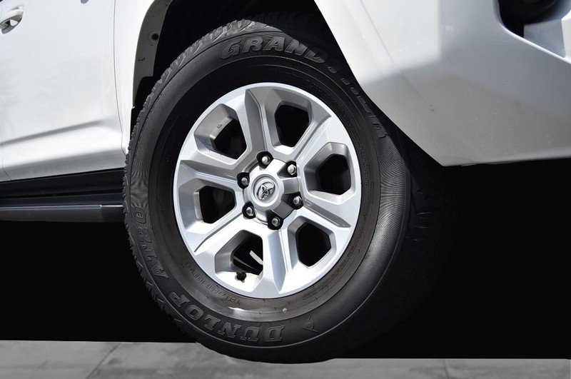 Toyota 4Runner Vehicle Image 03