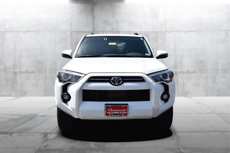 Toyota 4Runner Vehicle Image 04