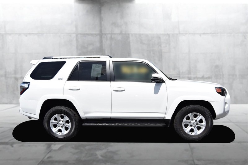 Toyota 4Runner Vehicle Image 05