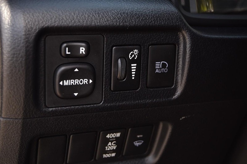 Toyota 4Runner Vehicle Image 11