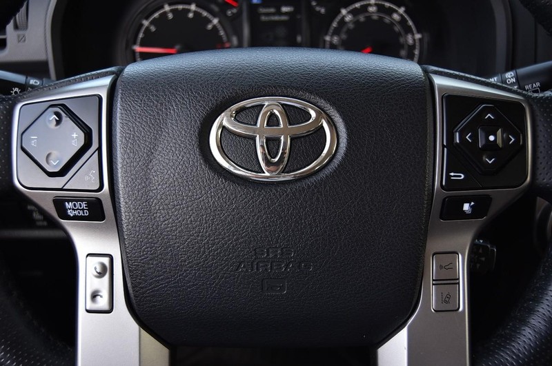 Toyota 4Runner Vehicle Image 19