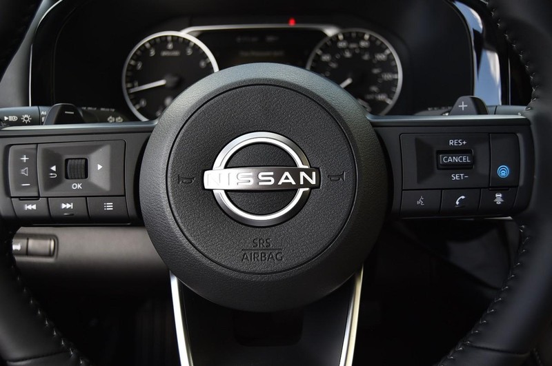 Nissan Pathfinder Vehicle Image 19