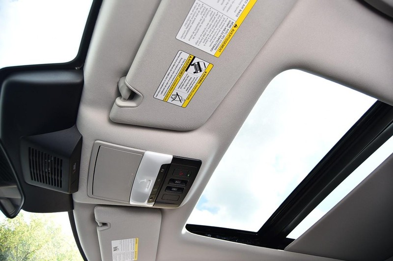 Nissan Pathfinder Vehicle Image 22