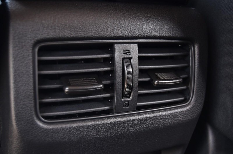 Nissan Rogue Vehicle Image 22