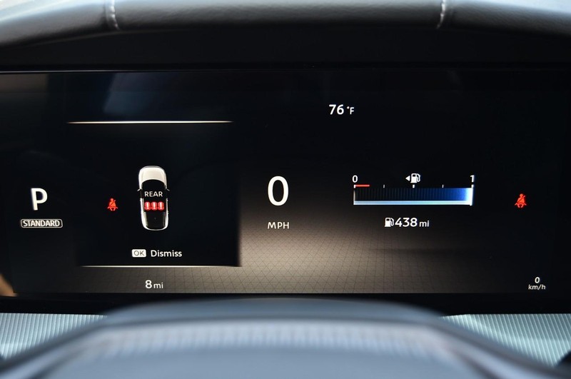Nissan Murano Vehicle Image 13