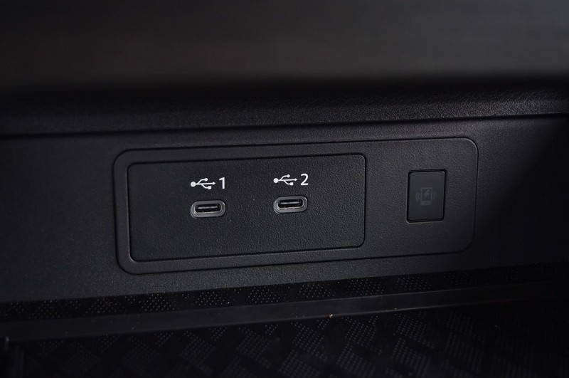 Nissan Murano Vehicle Image 20