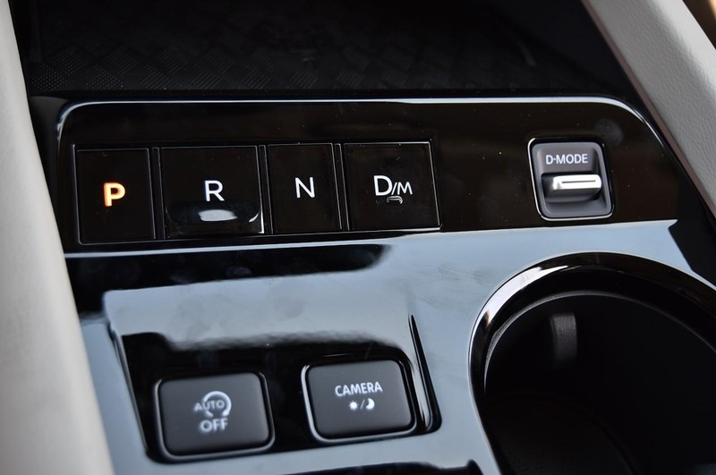 Nissan Murano Vehicle Image 21