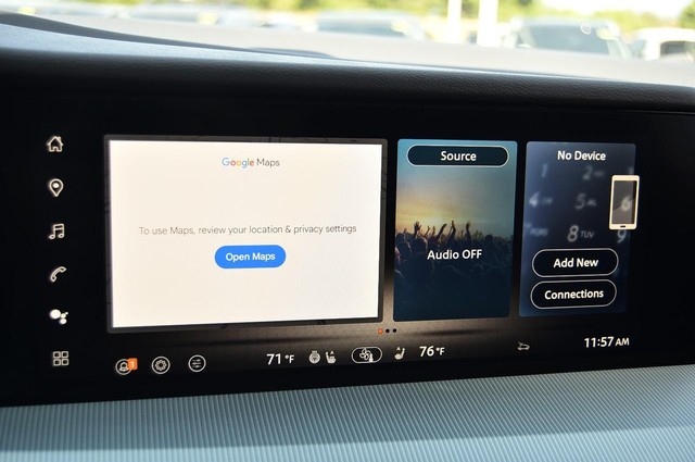 Nissan Murano Vehicle Image 15