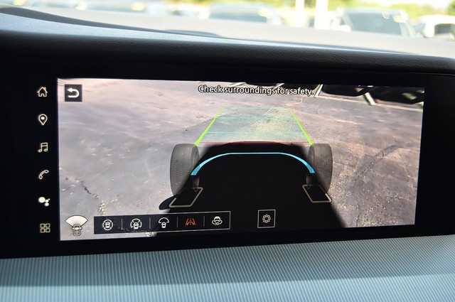 Nissan Murano Vehicle Image 18