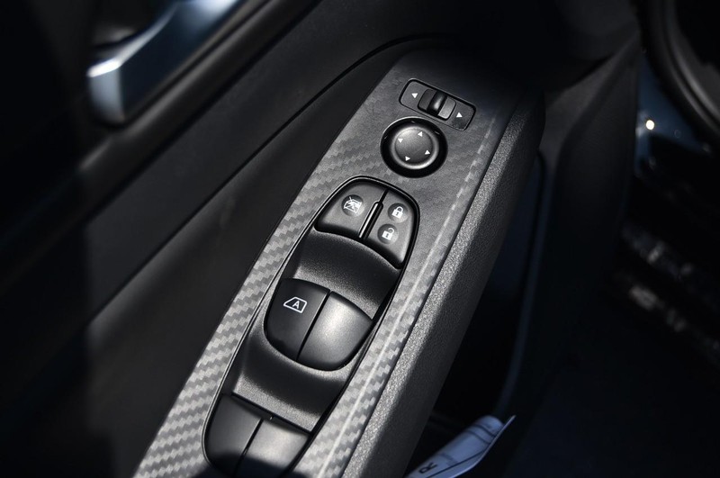 Nissan Altima Vehicle Image 09
