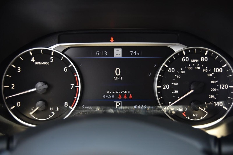 Nissan Altima Vehicle Image 12