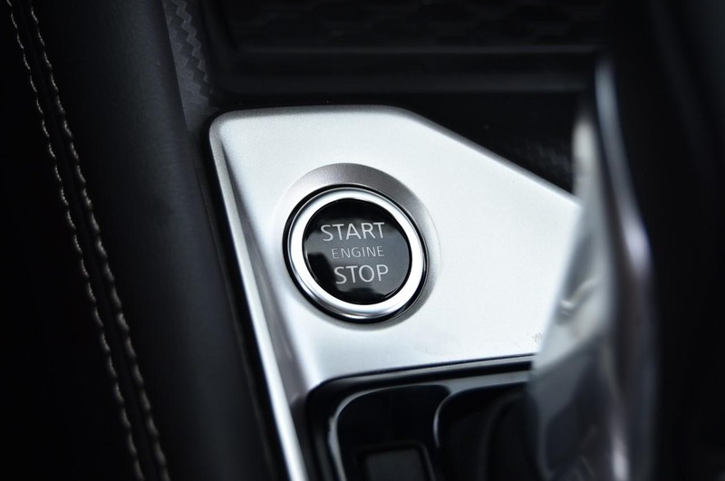 Nissan Altima Vehicle Image 17