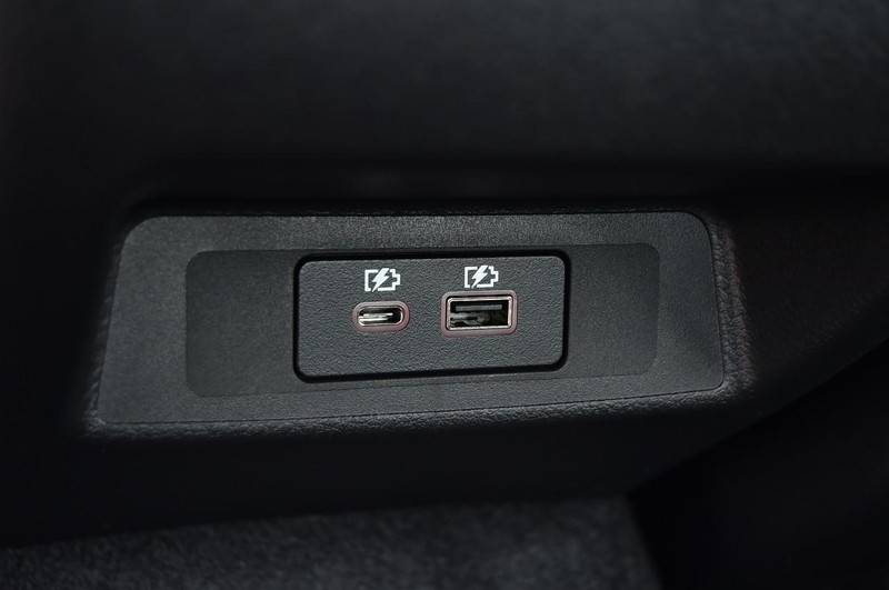 Nissan Altima Vehicle Image 23