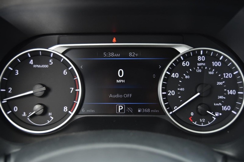 Nissan Sentra Vehicle Image 12