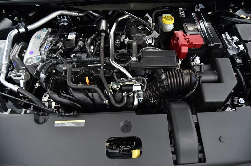 Nissan Sentra Vehicle Image 24