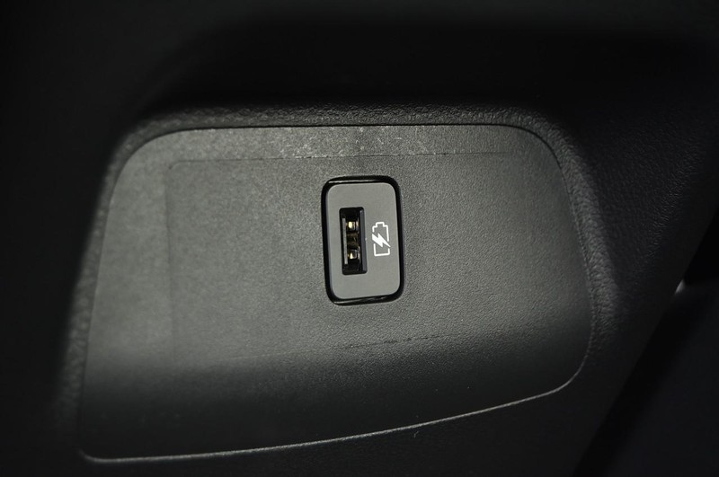 Nissan Sentra Vehicle Image 22