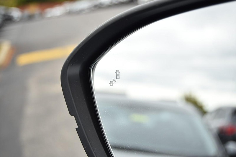 Nissan Pathfinder Vehicle Image 10