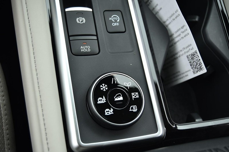 Nissan Pathfinder Vehicle Image 20