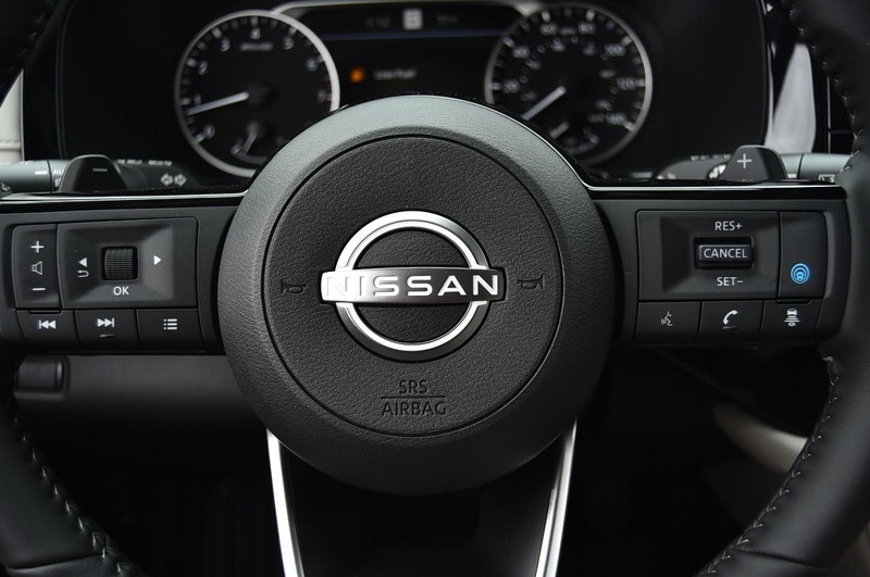 Nissan Pathfinder Vehicle Image 21