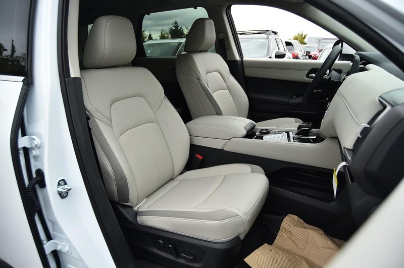 Nissan Pathfinder Vehicle Image 23