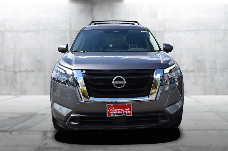 Nissan Pathfinder Vehicle Image 04