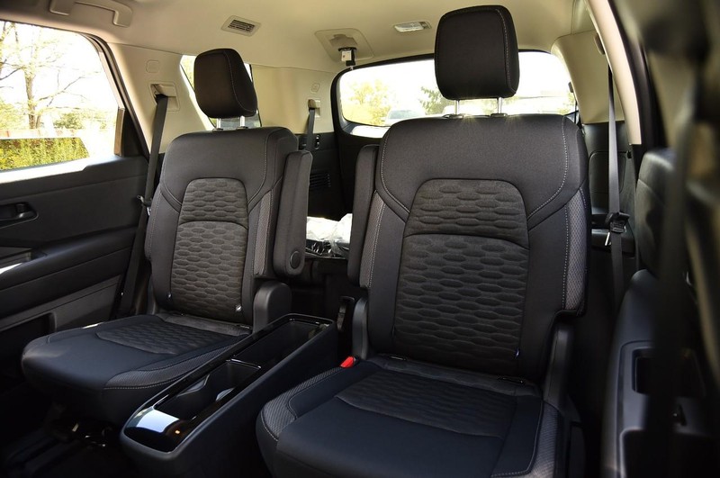 Nissan Pathfinder Vehicle Image 23